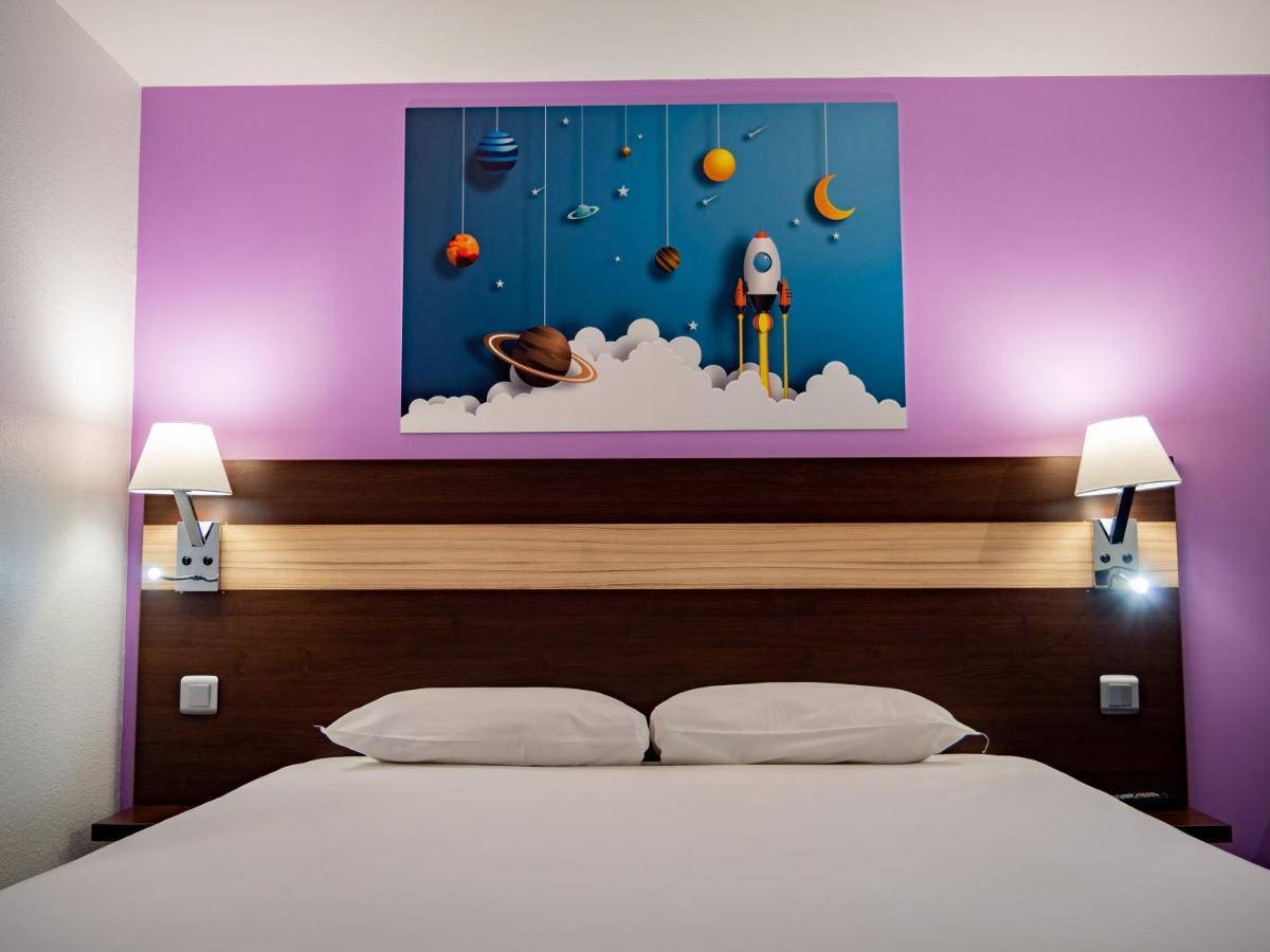 Contact Hotel Restaurant La Chaumiere Entre Orgeval Et Flins A13 Sortie 8 Ле-Мюро Экстерьер фото