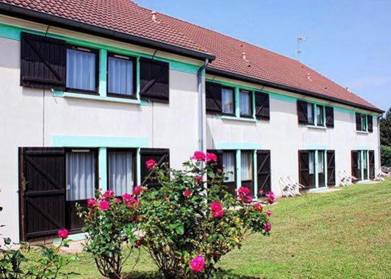 Contact Hotel Restaurant La Chaumiere Entre Orgeval Et Flins A13 Sortie 8 Ле-Мюро Экстерьер фото